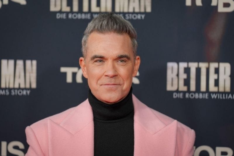 Robbie Williams Fears Going Blind from Weight Loss Jabs